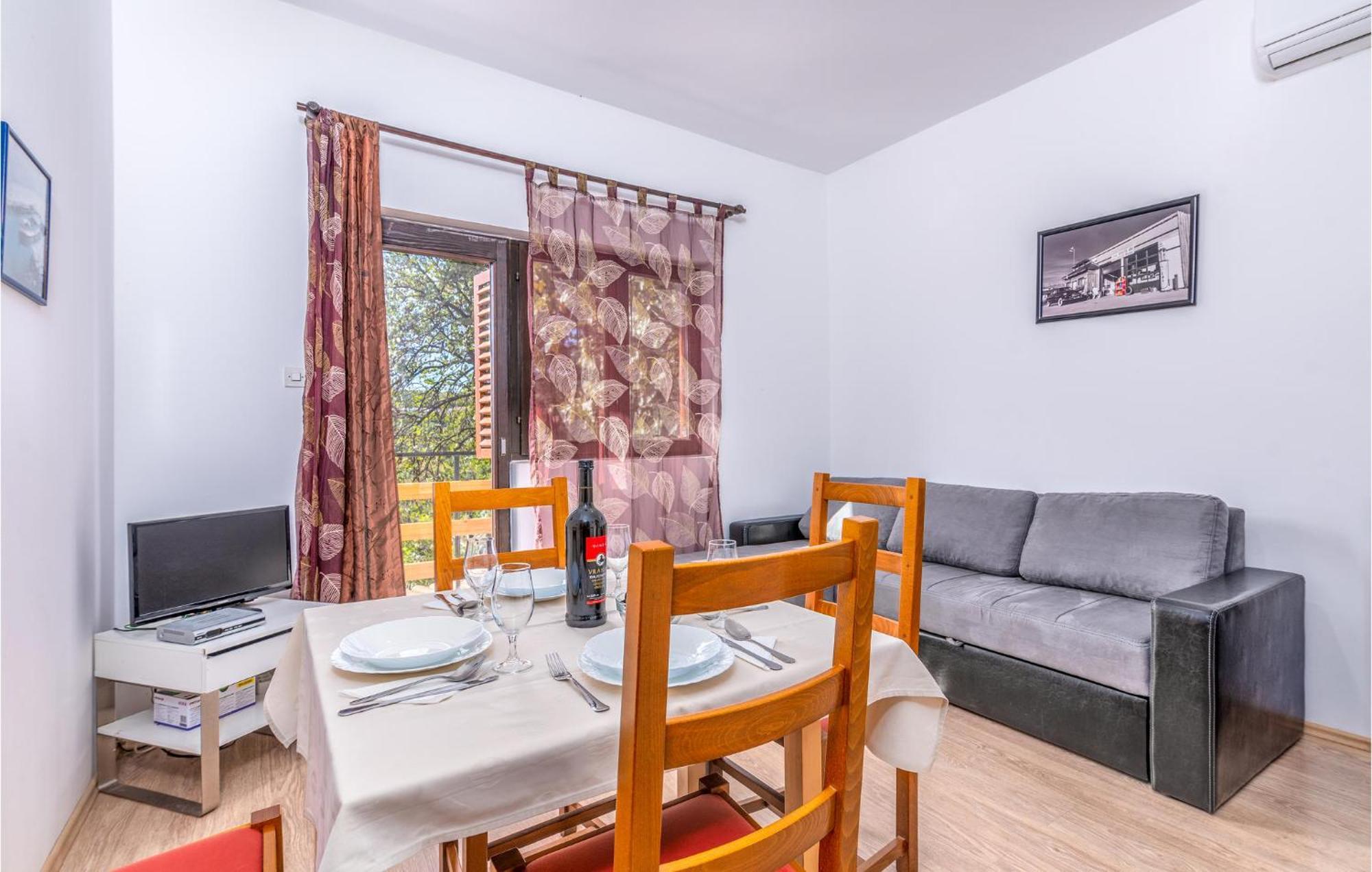 Gorgeous Apartment In Krk With Kitchen كرك المظهر الخارجي الصورة